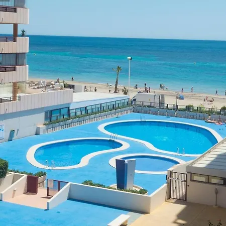 Topaz With Sea Views On The Beachfront In Calpe *